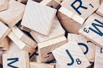 ¿Qué significan las abreviaturas utilizadas en los anuncios inmobiliarios? 1 alphabet close up communication conceptual 278887 strongoptimized