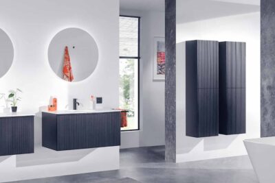 Estructuras especiales en el baño. 1 balmani forma zwarte eik met solid surface wastafel tablo still
