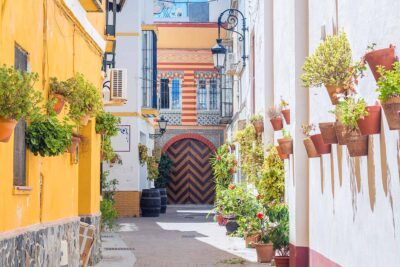 ¿Comprar una segunda vivienda en el extranjero? Obtenga esta lista de verificación primero 1 rue coloree a letranger