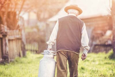 Todo lo que necesitas saber sobre la venta de rentas vitalicias 1 senior farmer